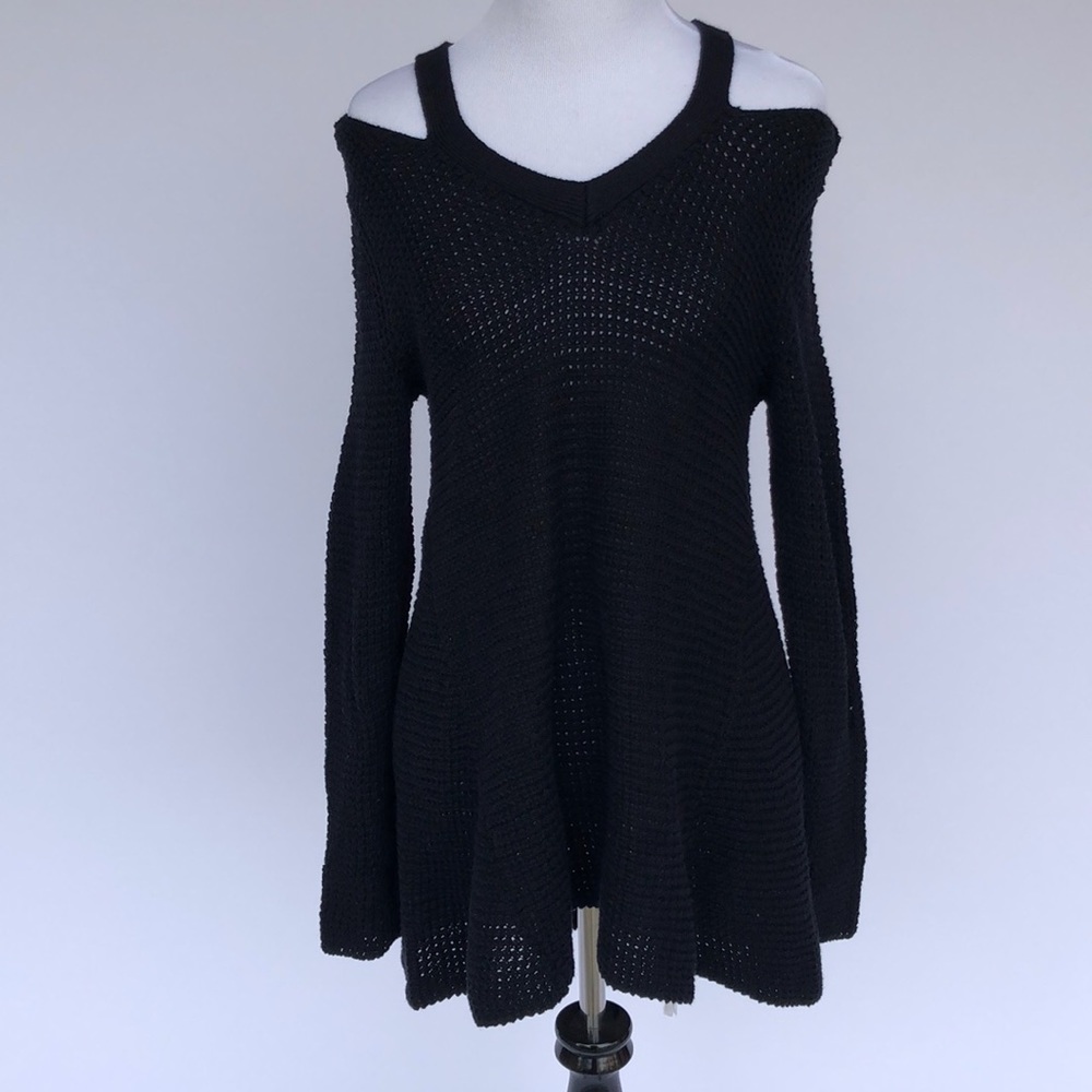 Style & Co Cold Shoulder Cut-Out Hi-Low Knit Top